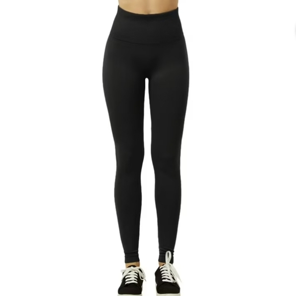Sofra High-Waisted Seamless Black Leggings - Picture 12 of 12